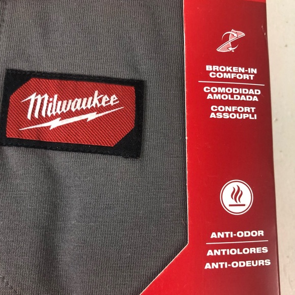 Milwaukee Heavy Duty Long Sleeve T-shirt w Pocket Moisture Wicking New NIB - Picture 4 of 7
